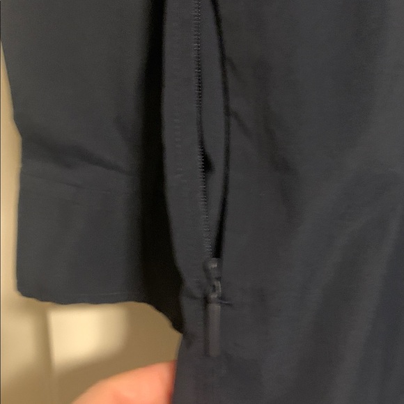 Athleta Deep Blue Casual Shirt, Size Large 
Stretchy, Like New Condition - Picture 3 of 4